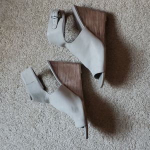 Franco Sarto wedge sandals, taupe, size 9